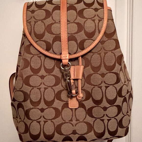 Coach Signature \